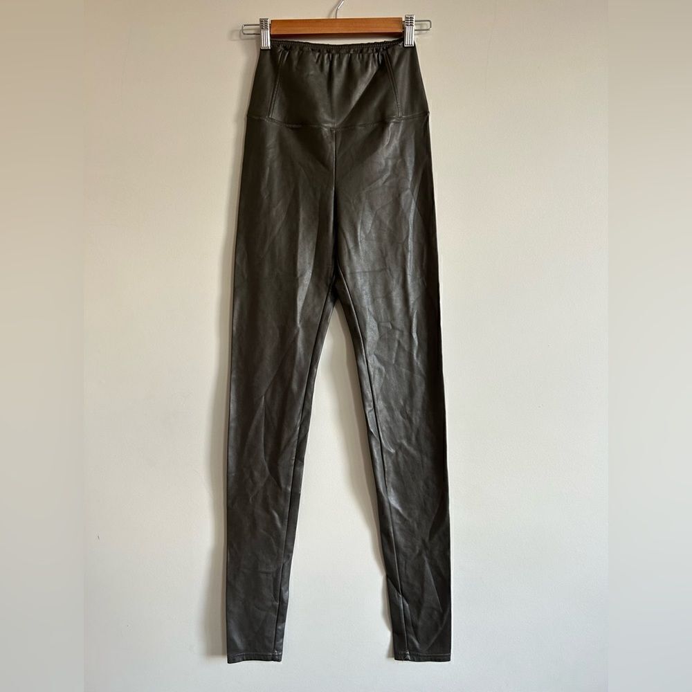 Aritzia Wilfred Free Daria High Rise Leggings - Picture 4 of 10